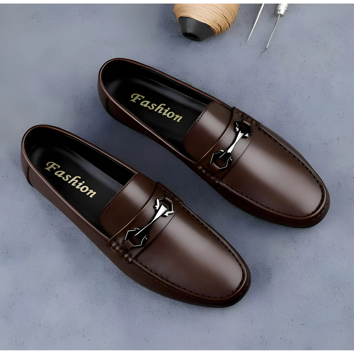 Umber Men's Synthetic Leather Solid Slip-On Casual Loafers With Metal Bit
