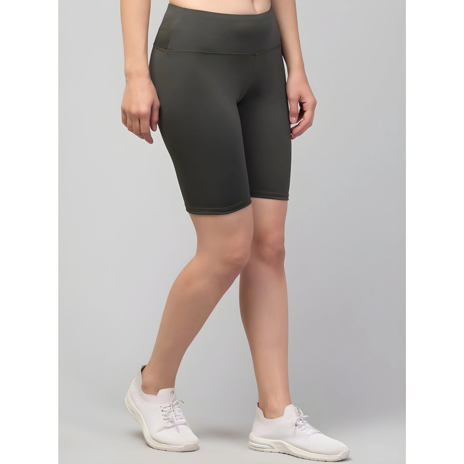 Raya Solid Shorts