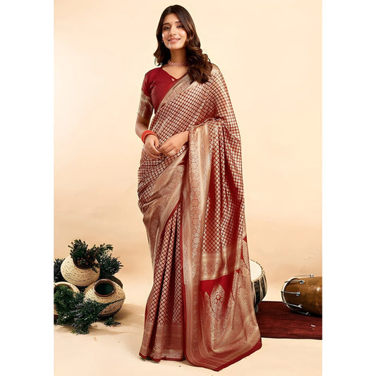 Nivara Jacquard Printed Saree With Unstitched Blouse