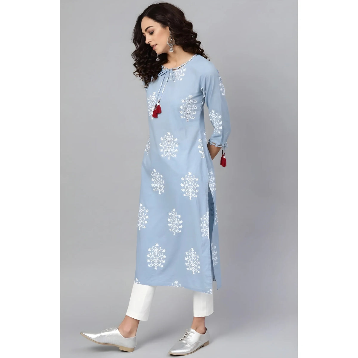 Women's Casual 3/4 Th Sleeve Embroidery Cambric Cotton Kurti (blue) | Women Signature Collection