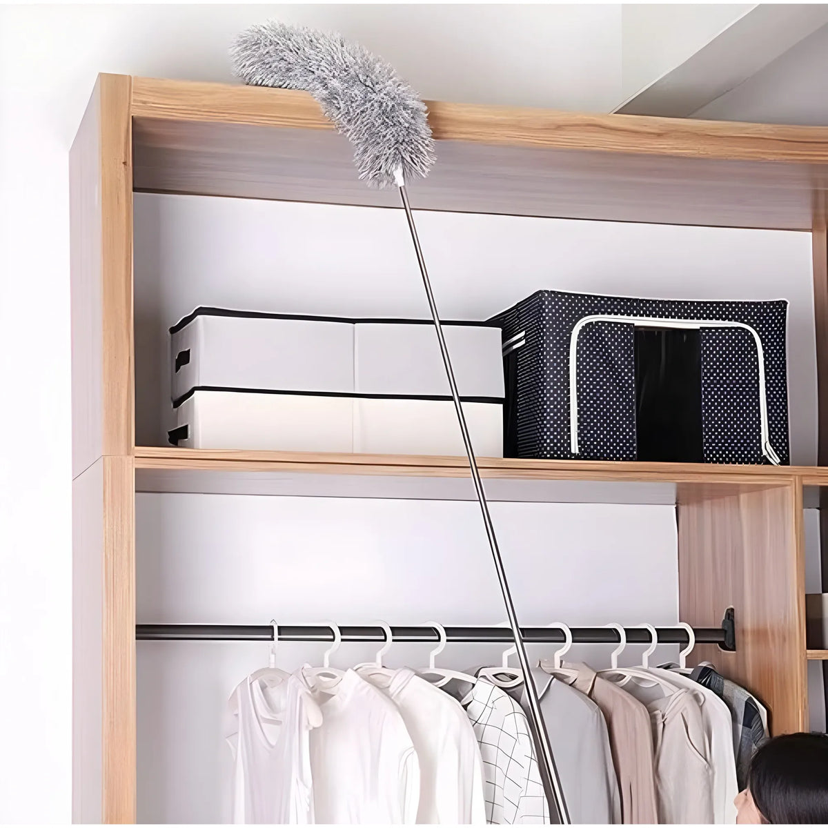 Slate Essential Fan Duster