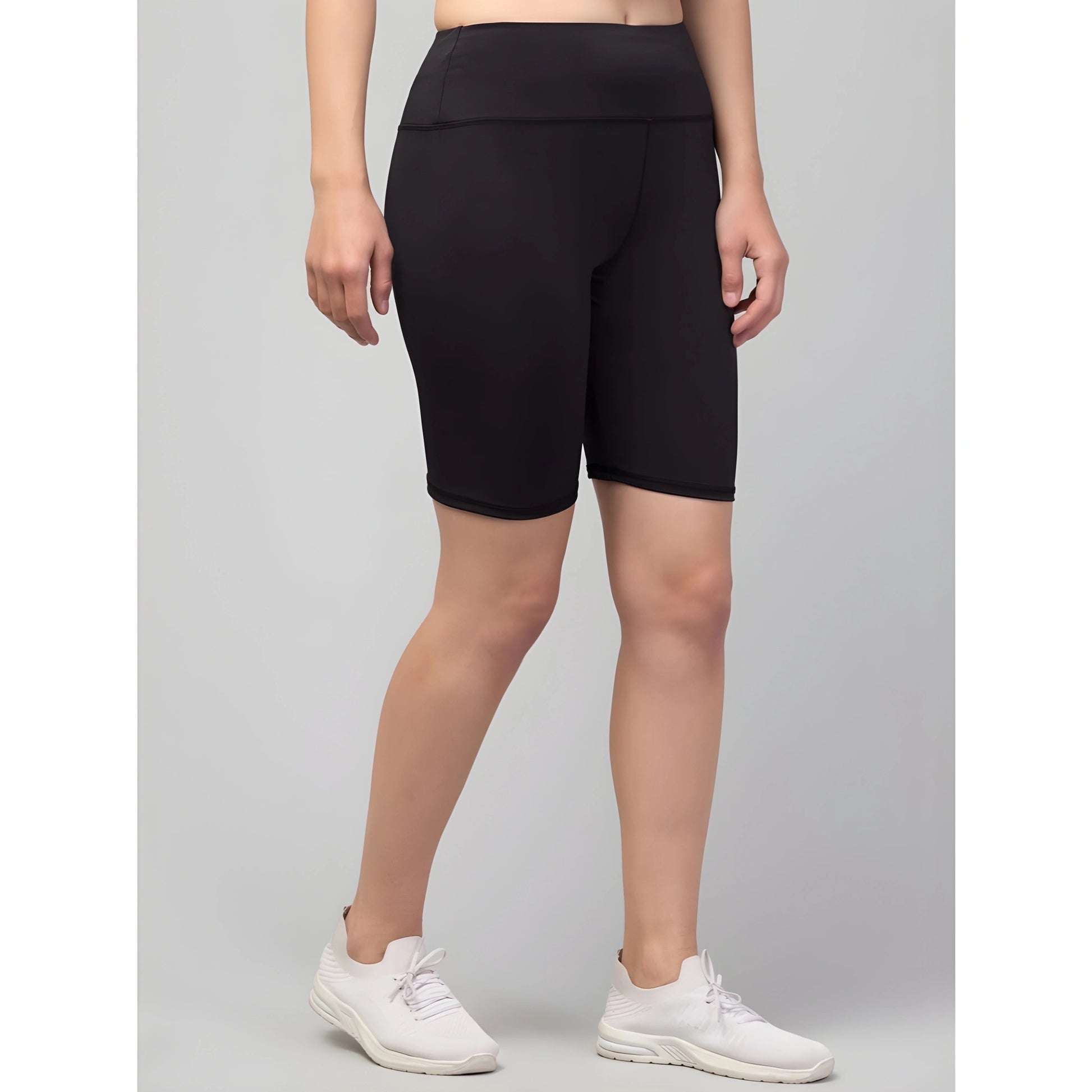 Pia Solid Shorts