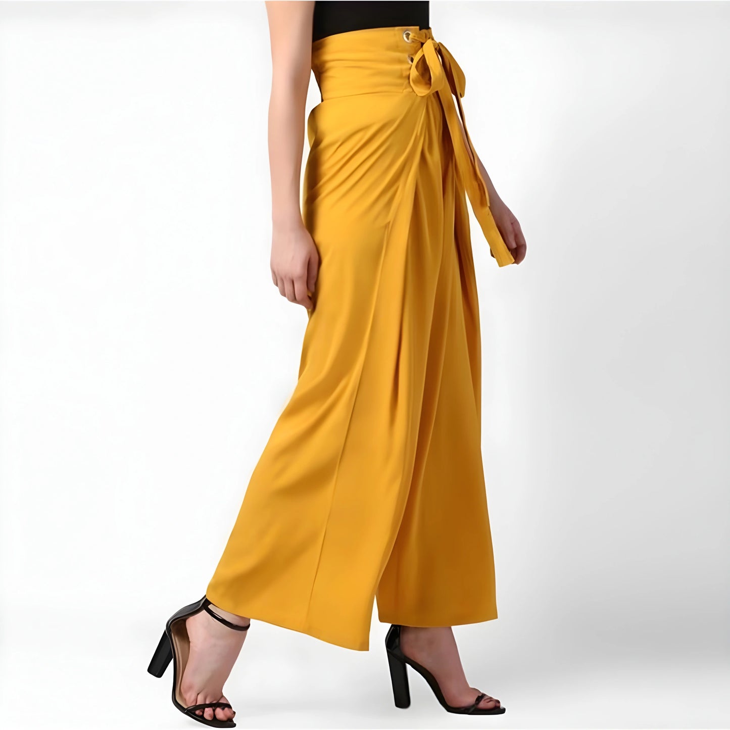 Raina Solid Trousers