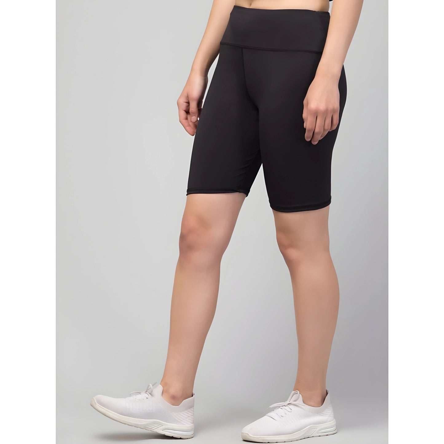 Pia Solid Shorts